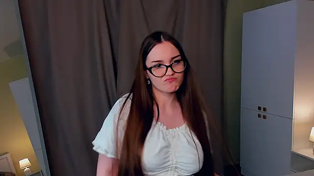 CrissyKales online show from February 2026 05:09:01 PM