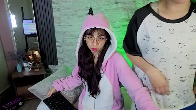 suggar angel online show from March 2026 12:20:02 PM