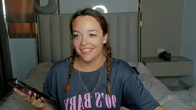 stellaa quenn online show from April 2026 06:19:01 AM