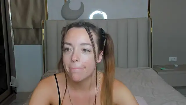 Snapshot of stellaa_quenn chatting on February 2026 12:09:01 AM stellaa quenn online show from February 2026 12:09:01 AM