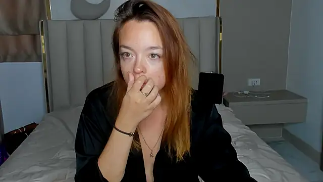 stellaa quenn online show from March 2026 12:18:01 AM