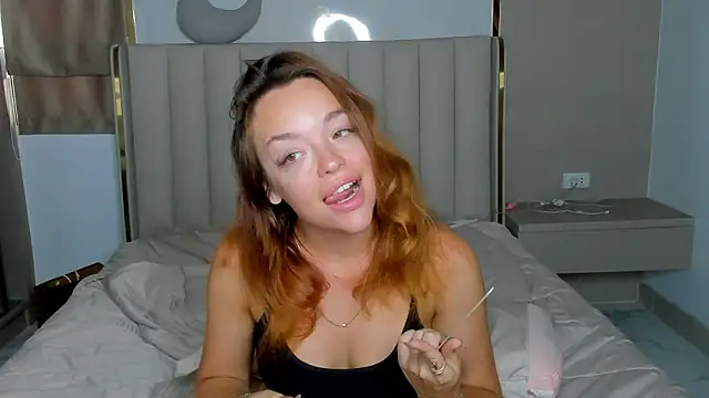 stellaa quenn online show from March 2026 12:15:02 AM