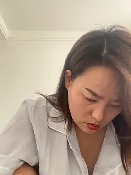 Youyou 12 online show from February 2026 03:52:02 AM