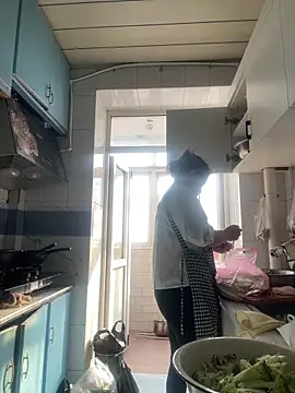 Youyou 12 online show from March 2026 12:57:01 AM