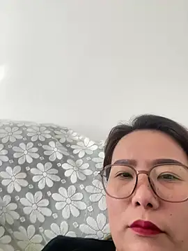 Youyou 12 online show from February 2026 03:03:01 AM