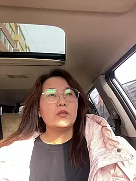 Youyou 12 online show from March 2026 06:47:01 AM