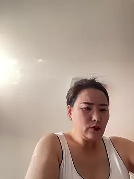 Youyou 12 online show from May 2026 12:41:02 AM
