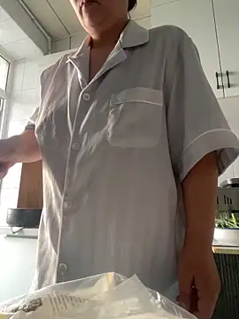 Youyou 12 online show from March 2026 11:05:02 PM