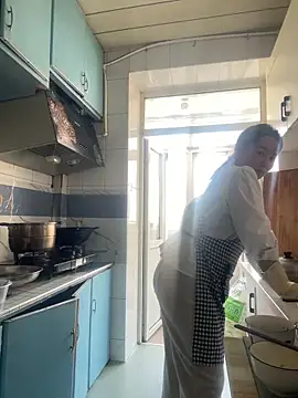 Youyou 12 online show from March 2026 05:27:02 AM