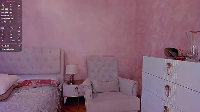 TarynPalek online show from April 2026 08:21:01 AM