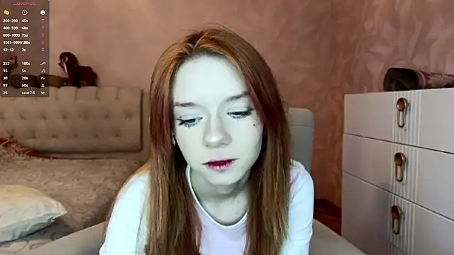 TarynPalek online show from March 2026 06:42:02 AM