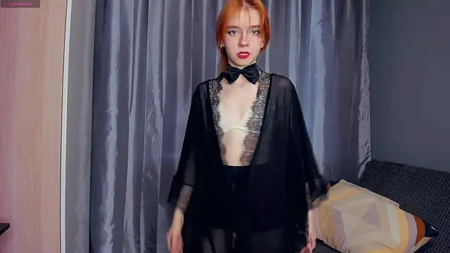 TarynPalek online show from April 2026 07:04:01 AM