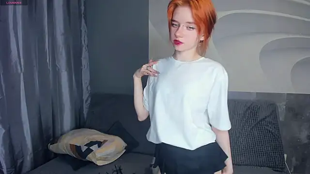 TarynPalek online show from May 2026 07:23:02 AM