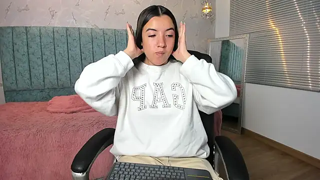 Tara Parker online show from February 2026 01:11:02 PM