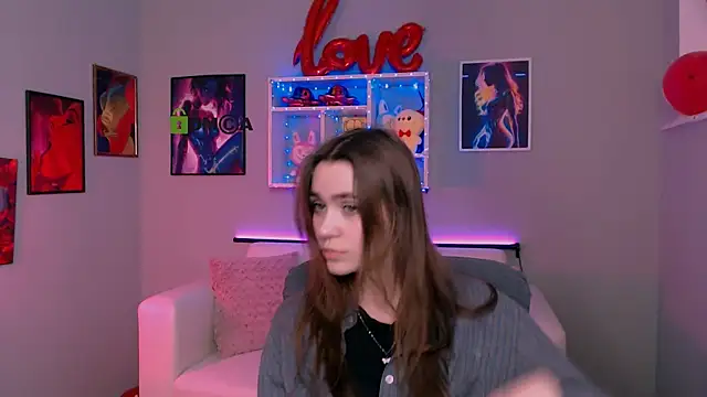 laurenmurrr online show from March 2026 10:43:02 AM