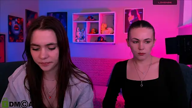 laurenmurrr online show from April 2026 09:34:01 AM