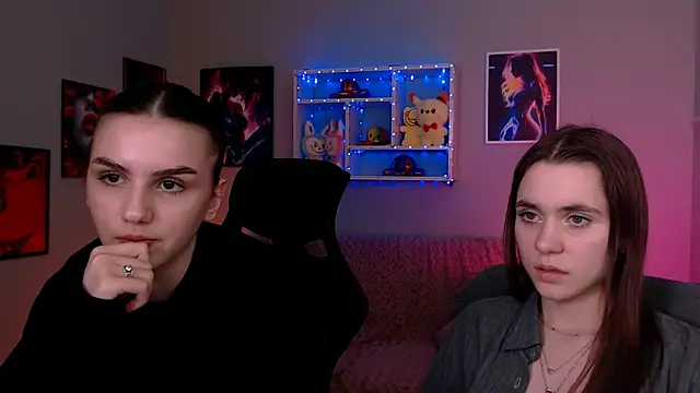 laurenmurrr online show from April 2026 05:30:01 PM