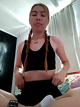 maddie-sar online show from April 2026 02:18:02 PM