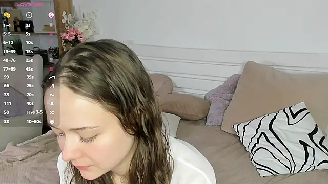 MalvinaTrafford online show from April 2026 09:49:01 PM