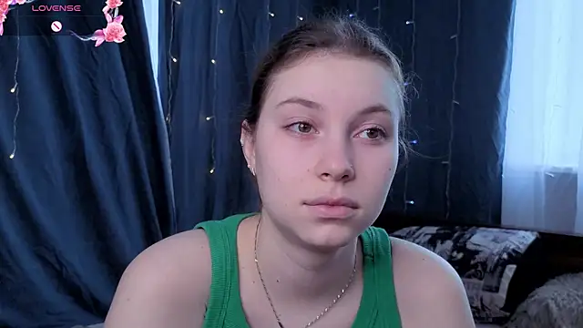 JadwigaTagliavia online show from April 2026 06:27:01 AM