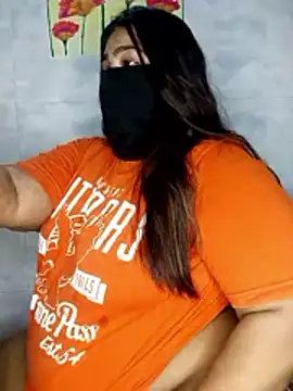 Cute G online show from April 2026 07:51:01 PM