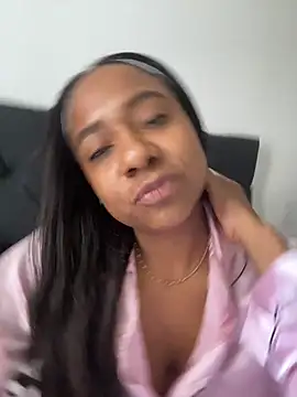 amara queen  online show from July 2026 02:38:02 PM