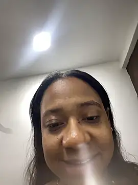 amara queen  online show from May 2026 03:11:02 AM
