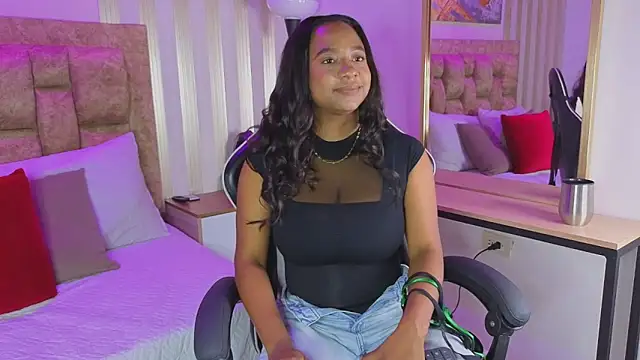 amara queen  online show from March 2026 01:35:02 PM