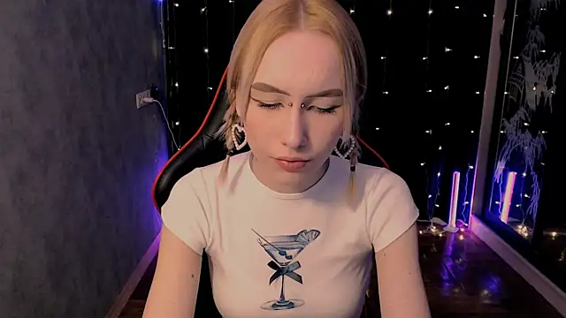 Snapshot of crybambi chatting on February 2026 07:08:01 AM crybambi online show from February 2026 07:08:01 AM