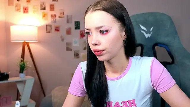 Vexnexe online show from February 2026 08:06:01 PM