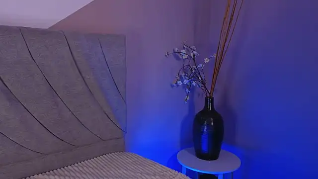 alaiaaddict online show from March 2026 08:44:02 PM