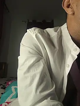 Snapshot of logan-31 chatting on February 2026 05:14:02 AM logan-31 online show from February 2026 05:14:02 AM