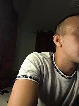 Snapshot of logan-31 chatting on February 2026 06:09:01 AM logan-31 online show from February 2026 06:09:01 AM