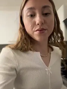 romyxxs online show from March 2026 07:06:02 PM