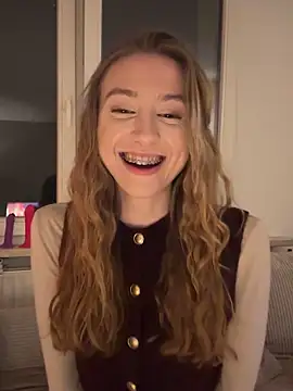 romyxxs online show from February 2026 10:27:02 PM