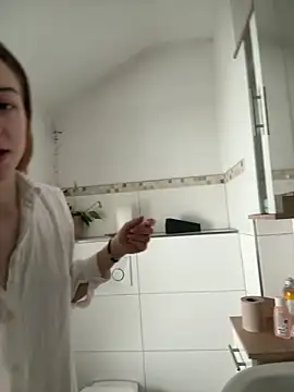 romyxxs online show from February 2026 08:42:01 AM