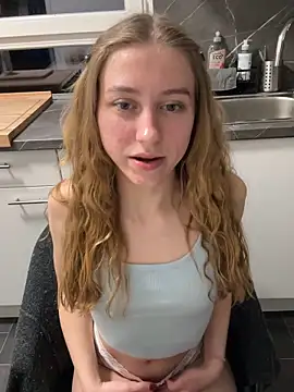 romyxxs online show from March 2026 10:04:01 PM