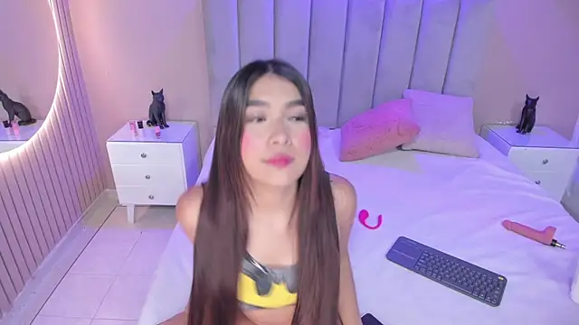  Kailythompson online show from June 2026 07:40:02 PM