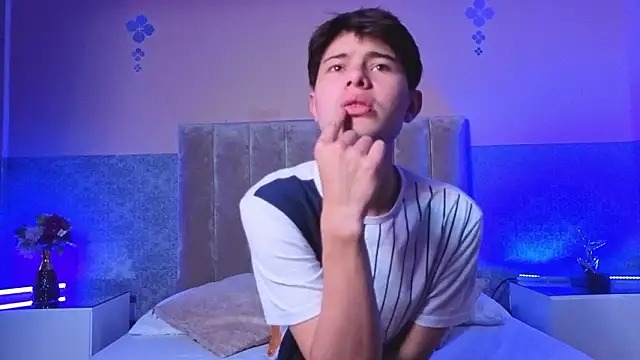 Derek Sinn online show from February 2026 07:58:01 PM