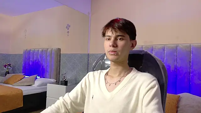 Derek Sinn online show from April 2026 07:42:01 PM