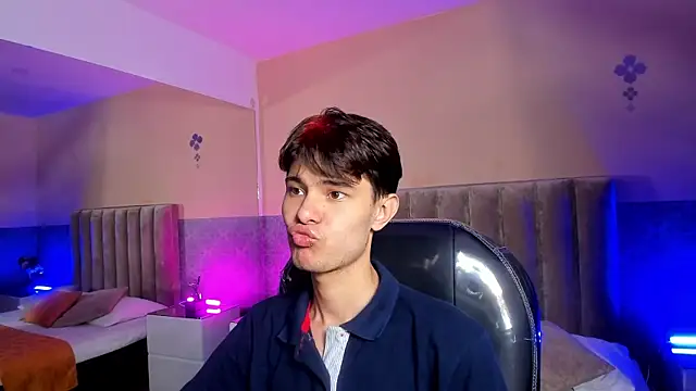 Derek Sinn online show from April 2026 08:00:01 PM