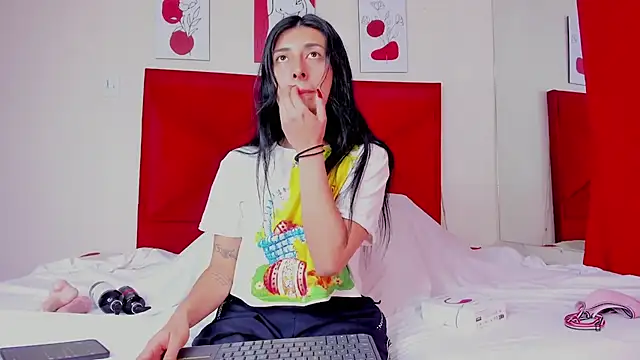 EmmaWilliamss4 online show from February 2026 04:49:01 PM