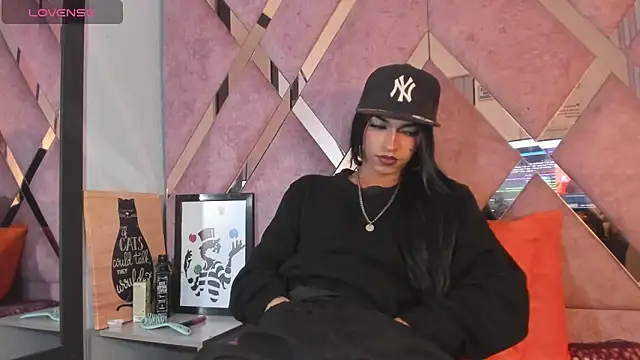 MeghanQueen   online show from March 2026 06:18:02 AM