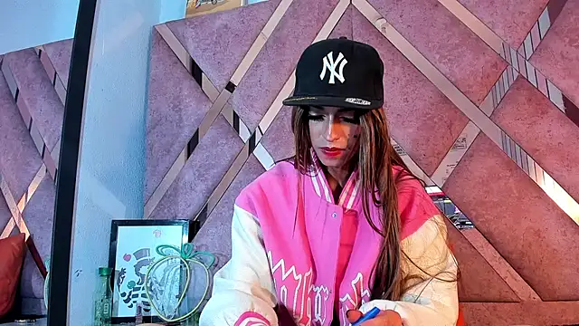 MeghanQueen   online show from April 2026 05:52:02 AM