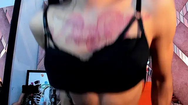 MeghanQueen   online show from April 2026 04:52:01 AM