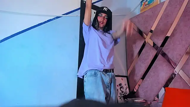 MeghanQueen   online show from March 2026 05:08:02 AM