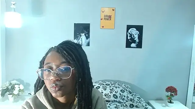 Snapshot of arianna_rossi11 chatting on February 2026 12:06:02 PM arianna rossi11 online show from February 2026 12:06:02 PM