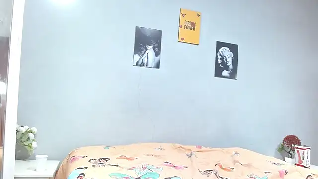 arianna rossi11 online show from April 2026 12:32:02 PM