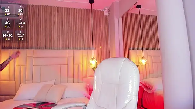 Ravenn21x online show from March 2026 11:51:01 AM