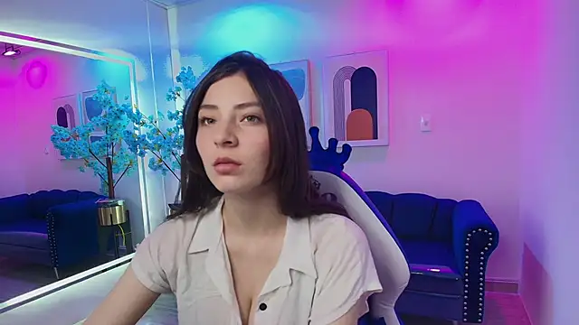 Madisson pitman online show from February 2026 07:35:02 PM